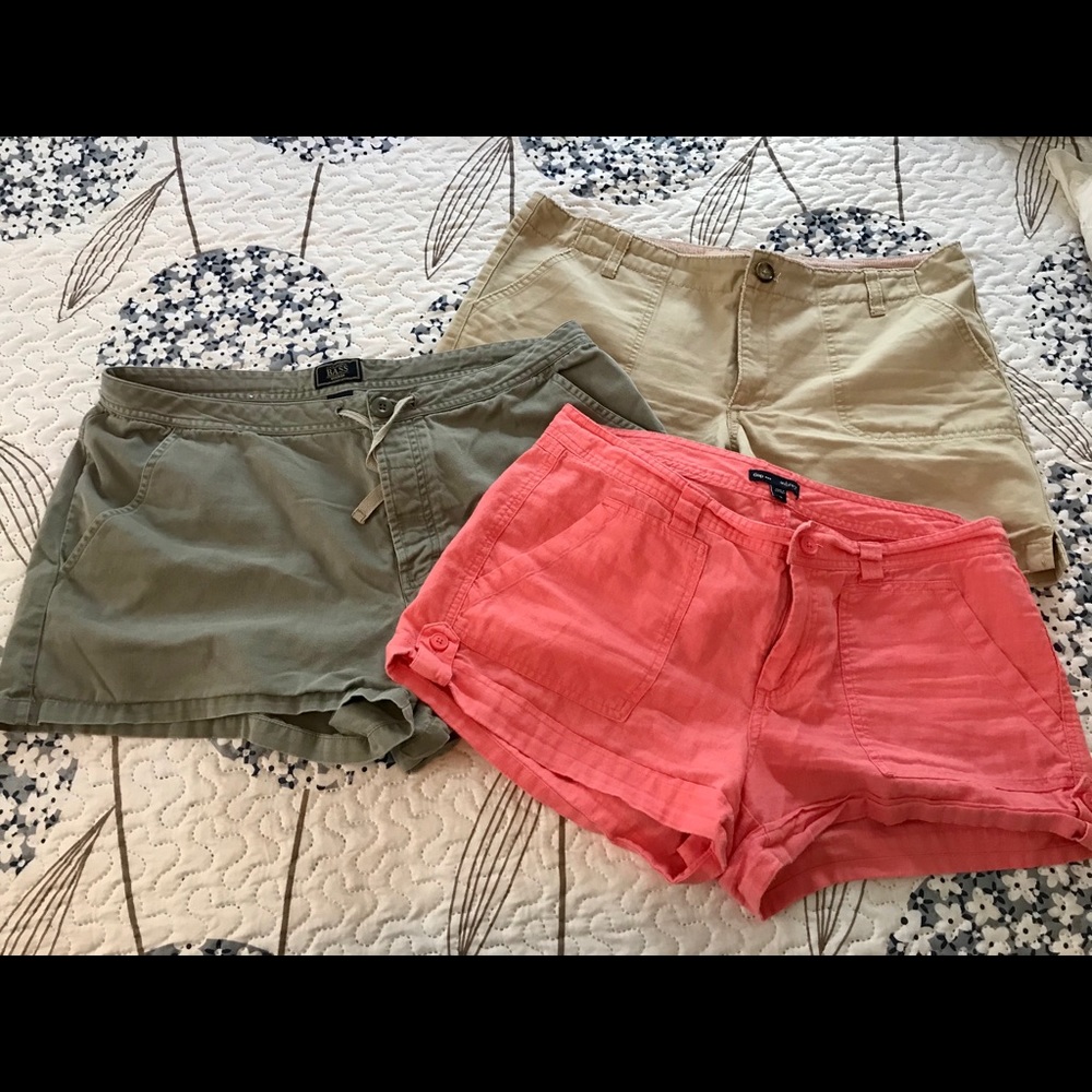 Set of 3 women’s name brand shorts for summer!!